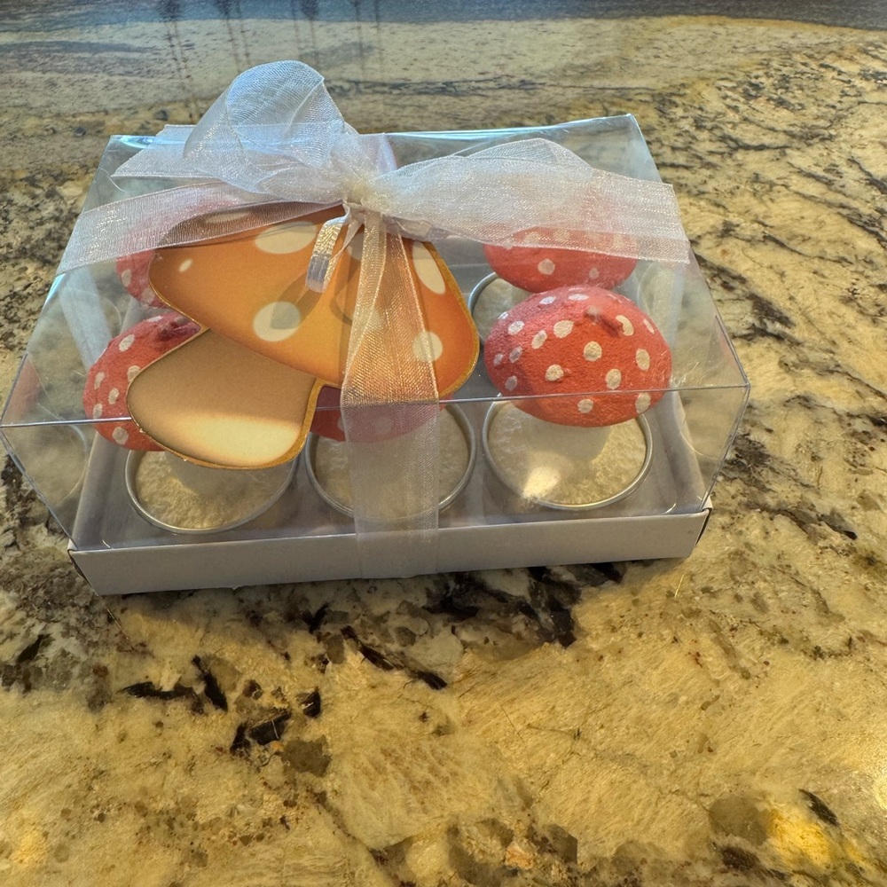 Polka Dot Mushroom Candle Holder Set